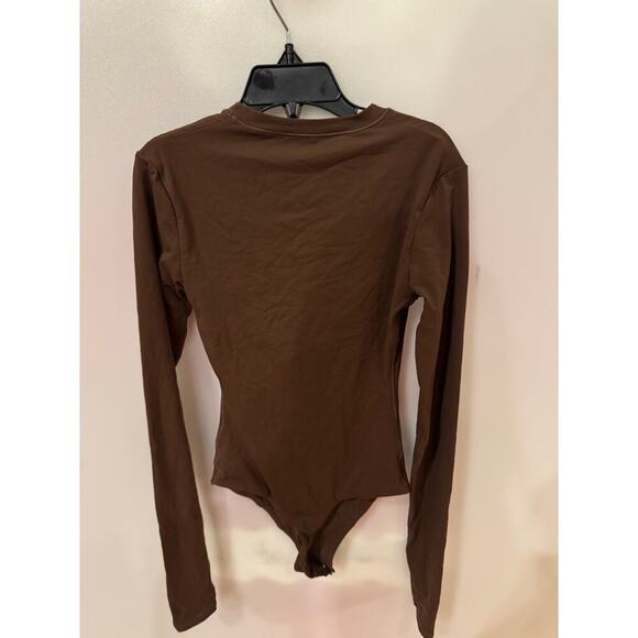 SKIMS LONG SLEEVE CREW NECK BODYSUIT COCOA size XXS - Picture 5 of 5